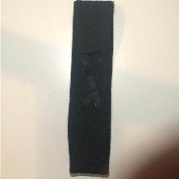 Hairband - Picture 2 of 3